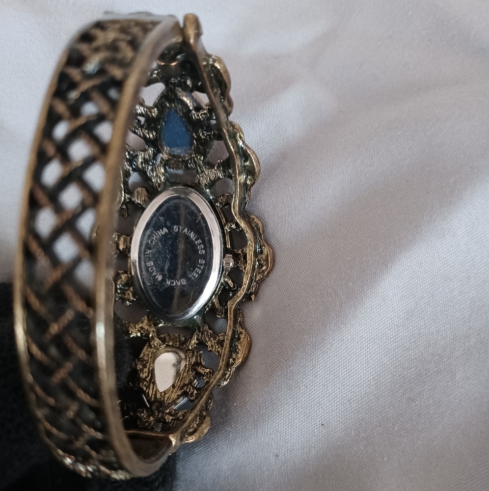 Victorian Era Type design brass colored bangle watch timepiece red brown stones - Picture 9 of 9